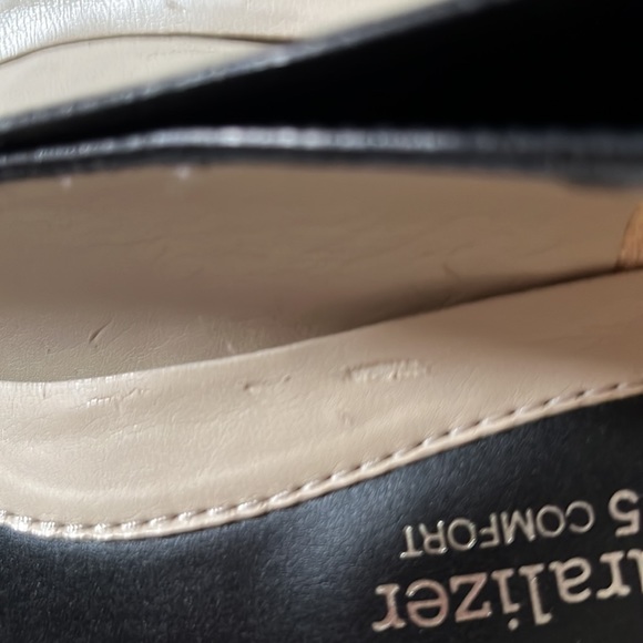 Black Heels Size 10W *** ALL OFFERS CONSIDERED*** - Picture 8 of 12